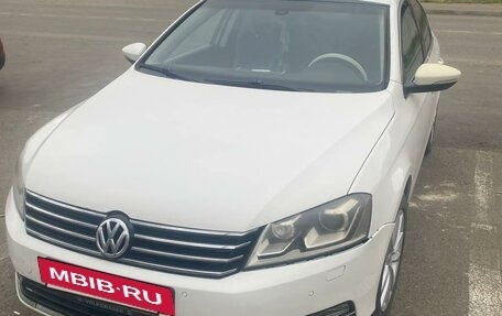 Volkswagen Passat B7, 2012 год, 1 200 000 рублей, 4 фотография