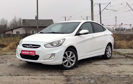 Hyundai Solaris II рестайлинг, 2012 год, 850 000 рублей, 1 фотография