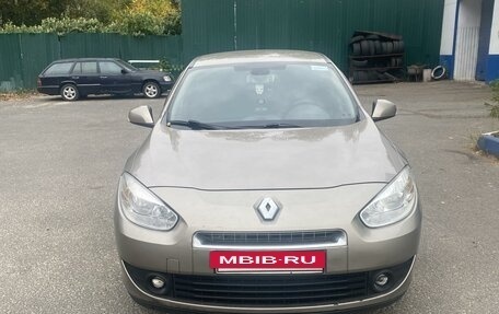 Renault Fluence I, 2012 год, 750 000 рублей, 2 фотография