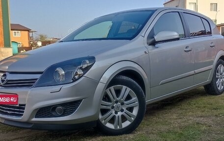 Opel Astra H, 2007 год, 660 000 рублей, 1 фотография