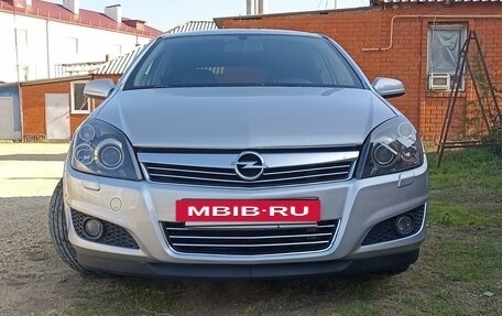 Opel Astra H, 2007 год, 660 000 рублей, 2 фотография