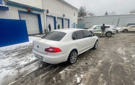 Skoda Superb III рестайлинг, 2012 год, 1 350 000 рублей, 4 фотография