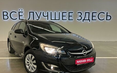 Opel Astra J, 2013 год, 1 345 000 рублей, 4 фотография