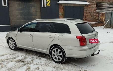 Toyota Avensis III рестайлинг, 2006 год, 750 000 рублей, 3 фотография