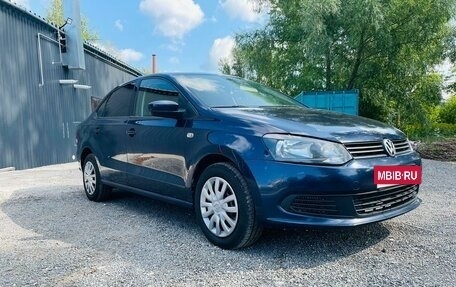 Volkswagen Polo VI (EU Market), 2012 год, 810 000 рублей, 2 фотография