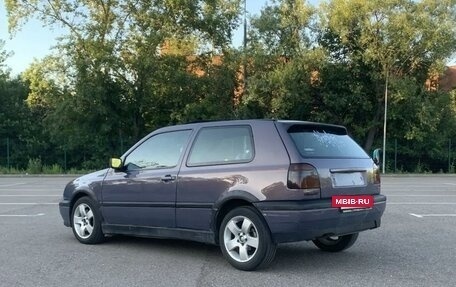 Volkswagen Golf III, 1992 год, 389 000 рублей, 2 фотография