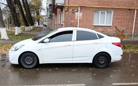 Hyundai Solaris II рестайлинг, 2013 год, 950 000 рублей, 4 фотография