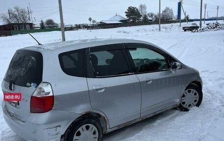 Honda Fit III, 2006 год, 430 000 рублей, 2 фотография