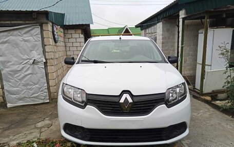 Renault Logan II, 2014 год, 900 000 рублей, 6 фотография