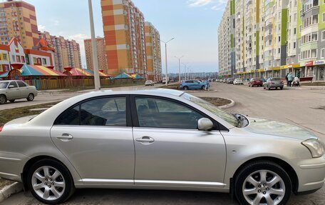 Toyota Avensis III рестайлинг, 2006 год, 970 000 рублей, 1 фотография