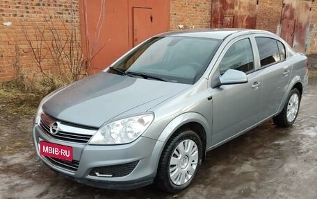 Opel Astra H, 2011 год, 630 000 рублей, 1 фотография