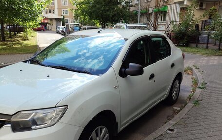 Renault Logan II, 2018 год, 800 000 рублей, 6 фотография