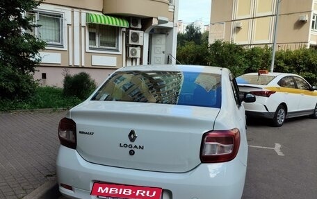 Renault Logan II, 2018 год, 800 000 рублей, 7 фотография