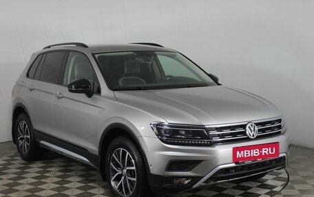 Volkswagen Tiguan II, 2018 год, 2 820 000 рублей, 3 фотография