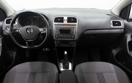 Volkswagen Polo VI (EU Market), 2017 год, 1 347 000 рублей, 14 фотография