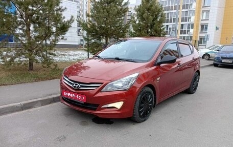 Hyundai Solaris II рестайлинг, 2015 год, 1 150 000 рублей, 1 фотография