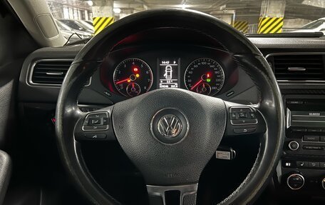 Volkswagen Jetta VI, 2012 год, 930 000 рублей, 14 фотография