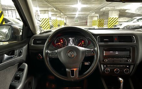 Volkswagen Jetta VI, 2012 год, 930 000 рублей, 13 фотография