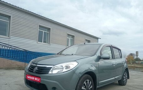 Renault Sandero I, 2011 год, 650 000 рублей, 1 фотография