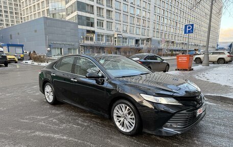 Toyota Camry, 2018 год, 3 250 000 рублей, 4 фотография