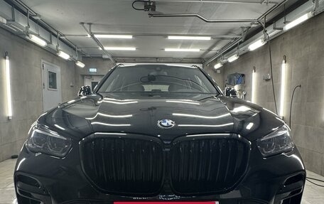 BMW X5, 2021 год, 10 700 000 рублей, 2 фотография