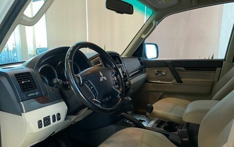 Mitsubishi Pajero IV, 2017 год, 3 396 000 рублей, 20 фотография