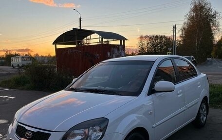 KIA Rio II, 2011 год, 700 000 рублей, 2 фотография