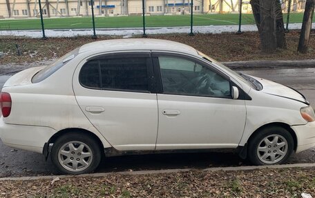 Toyota Platz, 2000 год, 300 000 рублей, 4 фотография