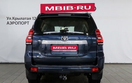 Toyota Land Cruiser Prado 150 рестайлинг 2, 2021 год, 5 150 000 рублей, 4 фотография