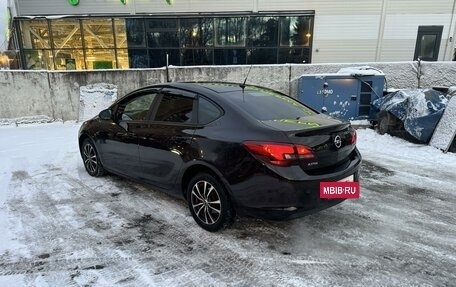 Opel Astra J, 2013 год, 720 000 рублей, 3 фотография