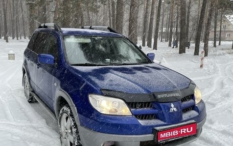 Mitsubishi Outlander III рестайлинг 3, 2005 год, 820 000 рублей, 1 фотография