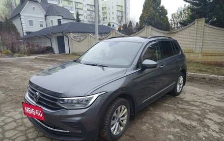 Volkswagen Tiguan II, 2021 год, 2 900 000 рублей, 12 фотография