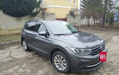 Volkswagen Tiguan II, 2021 год, 2 900 000 рублей, 13 фотография