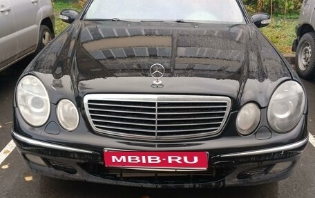 Mercedes-Benz E-Класс, 2004 год, 600 000 рублей, 4 фотография