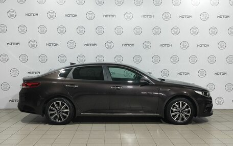 KIA Optima IV, 2018 год, 2 500 000 рублей, 6 фотография