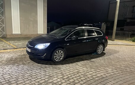 Opel Astra J, 2013 год, 600 000 рублей, 3 фотография