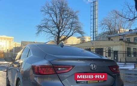 Honda Insight III, 2019 год, 2 100 000 рублей, 6 фотография