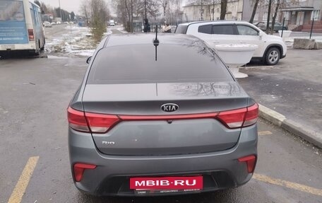 KIA Rio IV, 2018 год, 1 250 000 рублей, 2 фотография