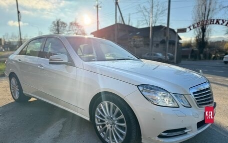 Mercedes-Benz E-Класс, 2011 год, 2 500 000 рублей, 19 фотография