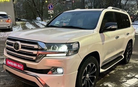 Toyota Land Cruiser 200, 2016 год, 6 150 000 рублей, 1 фотография