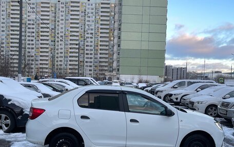 Renault Logan II, 2019 год, 800 000 рублей, 4 фотография