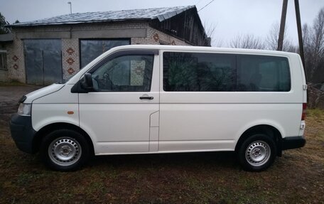 Volkswagen Transporter T5 рестайлинг, 2003 год, 850 000 рублей, 2 фотография