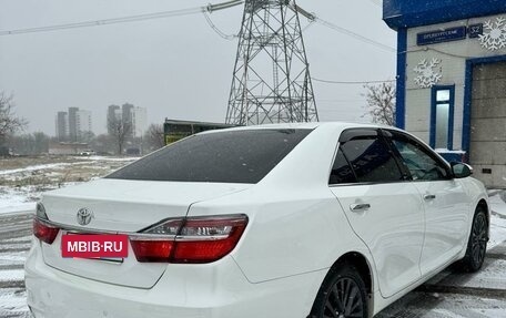 Toyota Camry, 2015 год, 2 350 000 рублей, 9 фотография