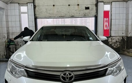 Toyota Camry, 2015 год, 2 350 000 рублей, 16 фотография