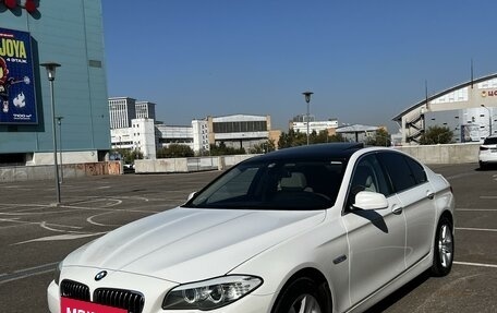 BMW 5 серия, 2011 год, 2 400 000 рублей, 7 фотография