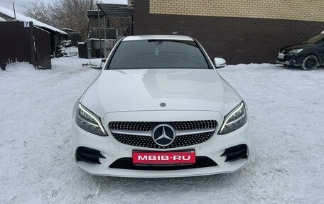 Mercedes-Benz C-Класс, 2018 год, 3 300 000 рублей, 1 фотография