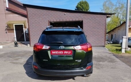 Toyota RAV4, 2013 год, 2 600 000 рублей, 2 фотография