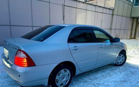 Toyota Corolla, 2004 год, 770 000 рублей, 3 фотография