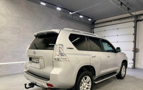 Toyota Land Cruiser Prado 150 рестайлинг 2, 2011 год, 2 649 000 рублей, 8 фотография