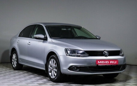 Volkswagen Jetta VI, 2012 год, 1 177 000 рублей, 3 фотография